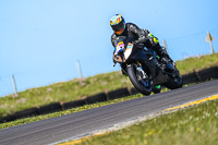 anglesey-no-limits-trackday;anglesey-photographs;anglesey-trackday-photographs;enduro-digital-images;event-digital-images;eventdigitalimages;no-limits-trackdays;peter-wileman-photography;racing-digital-images;trac-mon;trackday-digital-images;trackday-photos;ty-croes